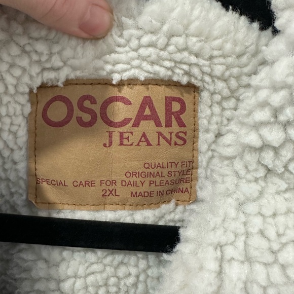 Denim and Sherpa lined trucker Jacket - Picture 4 of 8